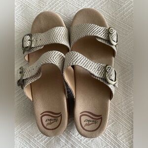 Dansko Size 36 Ladies Shoes